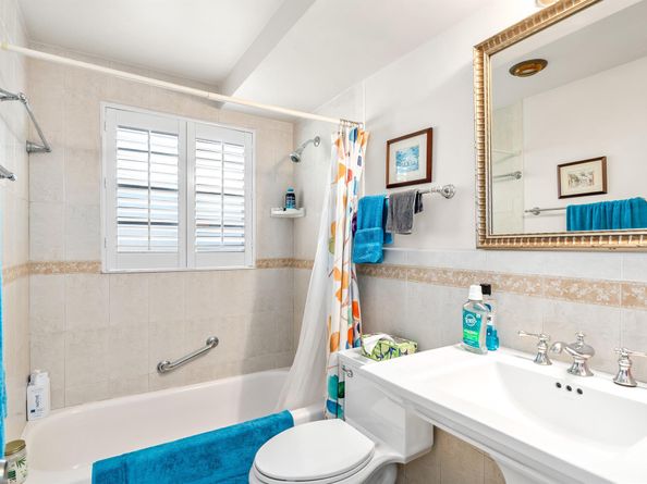 2040 Berkshire B 2040, Deerfield Beach FL 33442