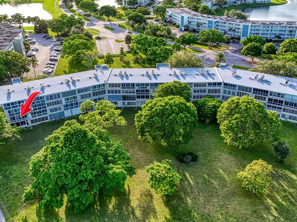 2040 Berkshire B 2040, Deerfield Beach FL 33442