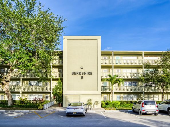 2040 Berkshire B 2040, Deerfield Beach FL 33442