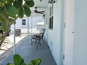 323 W Pine Street, Lantana FL 33462