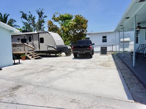 323 W Pine Street, Lantana FL 33462