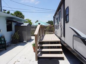 323 W Pine Street, Lantana FL 33462