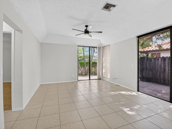 5859 Fox Hollow Drive A, Boca Raton FL 33486