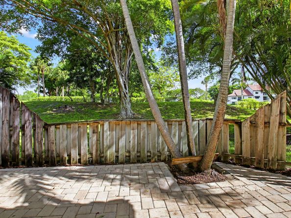 5859 Fox Hollow Drive A, Boca Raton FL 33486
