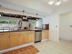 4421 NE 23rd Ave, Lighthouse Point FL 33064