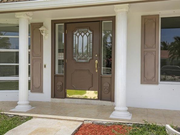 4421 NE 23rd Ave, Lighthouse Point FL 33064