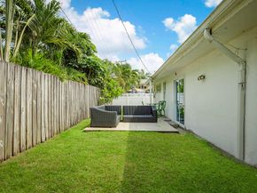 4421 NE 23rd Ave, Lighthouse Point FL 33064