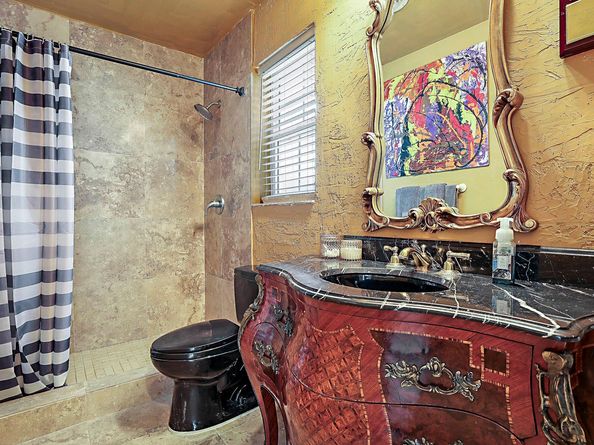 4421 NE 23rd Ave, Lighthouse Point FL 33064