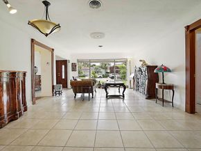 4421 NE 23rd Ave, Lighthouse Point FL 33064