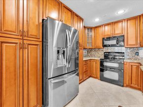 9903 NW 19th St, Coral Springs FL 33071
