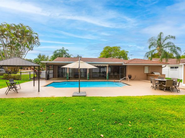 9903 NW 19th St, Coral Springs FL 33071
