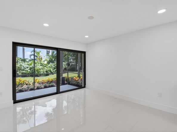 6774 Willow Wood Drive 1107, Boca Raton FL 33434