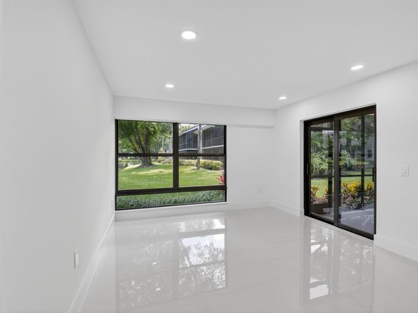 6774 Willow Wood Drive 1107, Boca Raton FL 33434