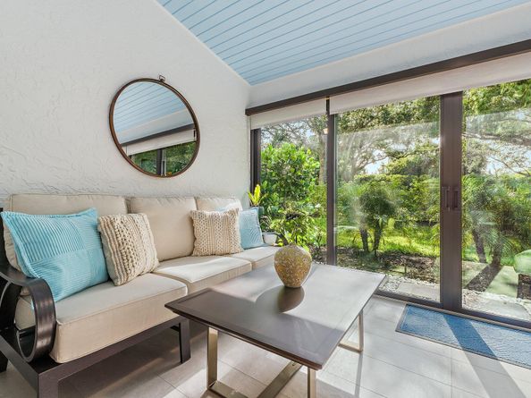 703 Saint Giles Court, Palm Beach Gardens FL 33418
