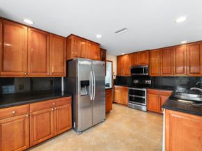 2890 NW 69th Avenue, Margate FL 33063