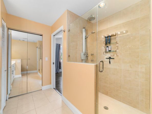 2890 NW 69th Avenue, Margate FL 33063