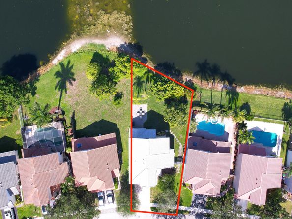 2890 NW 69th Avenue, Margate FL 33063