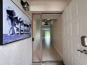 5270 Fountains Dr 102, Lake Worth FL 33467