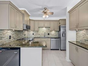 5270 Fountains Dr 102, Lake Worth FL 33467