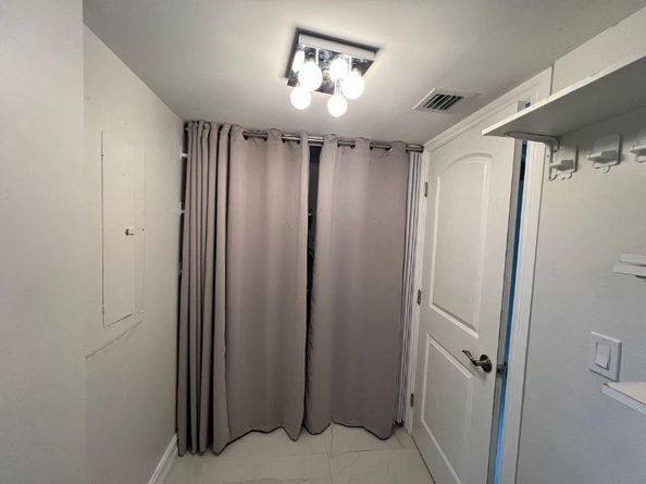 5270 Fountains Dr 102, Lake Worth FL 33467