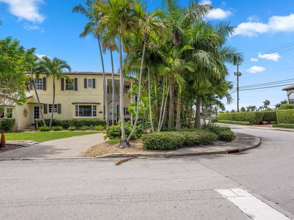 2300 Castilla Isle, Fort Lauderdale FL 33301