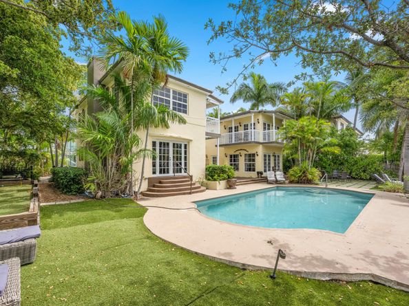 2300 Castilla Isle, Fort Lauderdale FL 33301