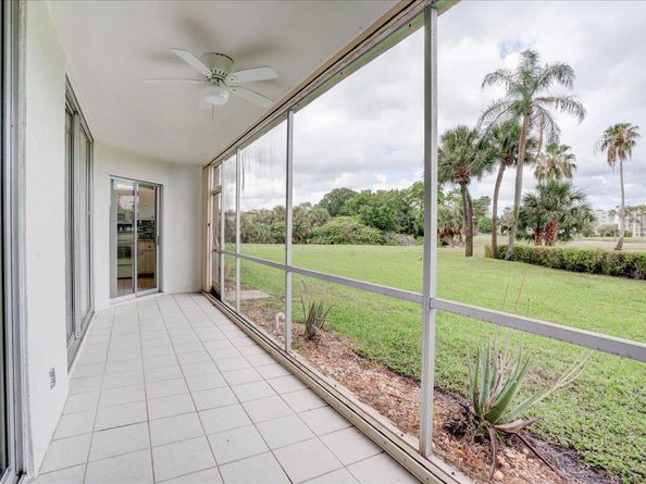 3465 Via Poinciana 103, Lake Worth FL 33467