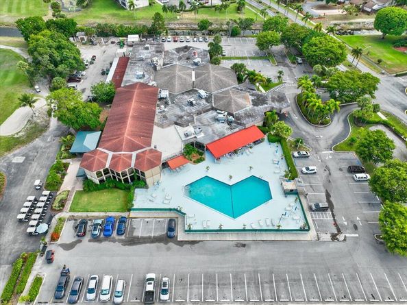 3465 Via Poinciana 103, Lake Worth FL 33467