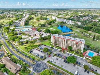 3465 Via Poinciana