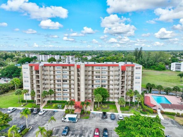 3465 Via Poinciana 103, Lake Worth FL 33467