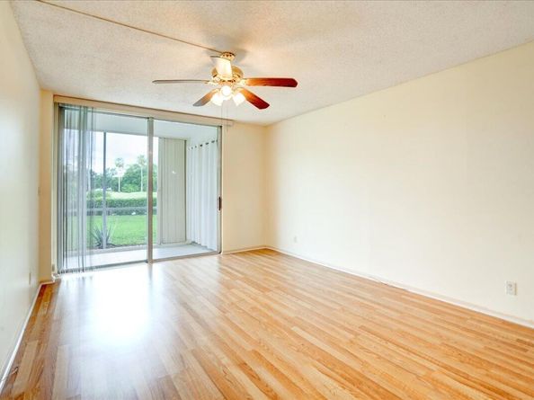 3465 Via Poinciana 103, Lake Worth FL 33467