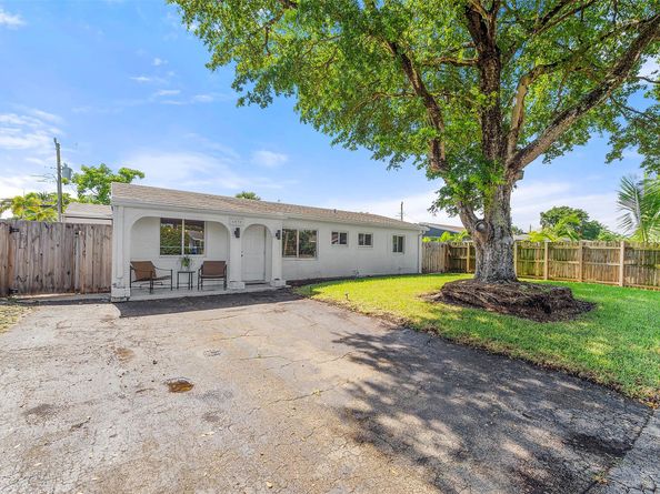 6030 NE 6th Ter, Fort Lauderdale FL 33334