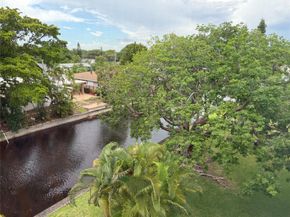 112 Royal Park Dr 4 B, Oakland Park FL 33309