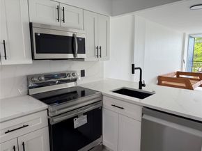 112 Royal Park Dr 4 B, Oakland Park FL 33309