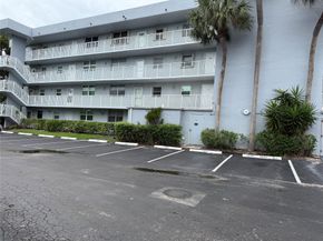 112 Royal Park Dr 4 B, Oakland Park FL 33309