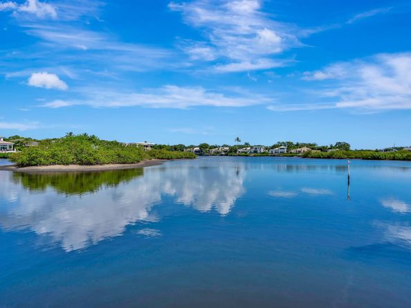 102 Victory Drive, Jupiter FL 33477
