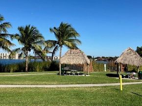 109 Lake Emerald Dr 204, Oakland Park FL 33309