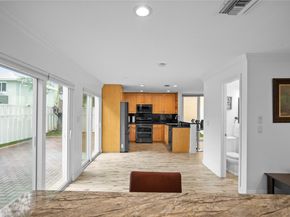 9837 NW 2nd Ct, Plantation FL 33324