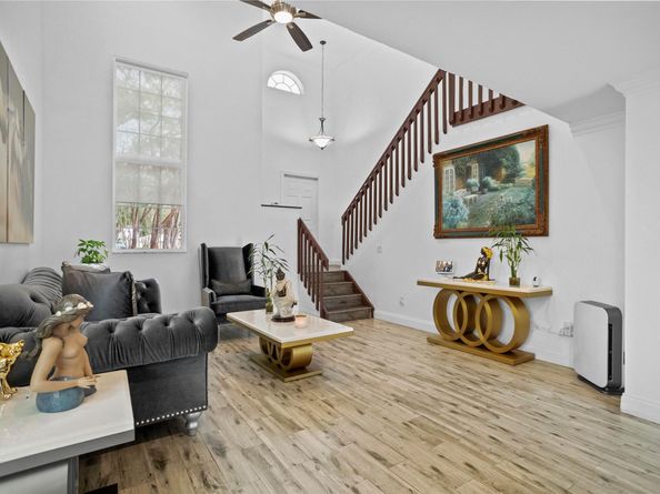 9837 NW 2nd Ct, Plantation FL 33324
