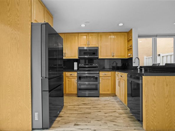 9837 NW 2nd Ct, Plantation FL 33324