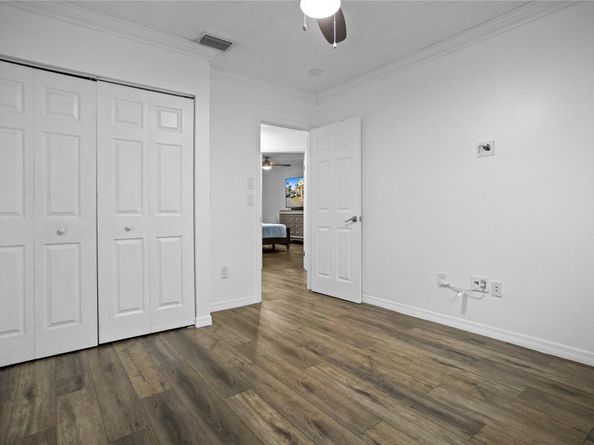 9837 NW 2nd Ct, Plantation FL 33324
