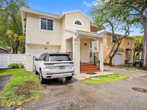 9837 NW 2nd Ct, Plantation FL 33324