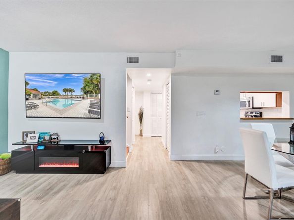 772 NW 91st Terrace 772, Plantation FL 33324