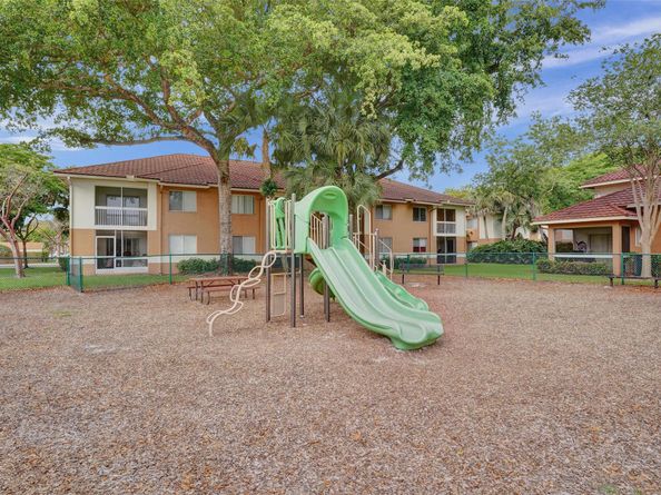 772 NW 91st Terrace 772, Plantation FL 33324