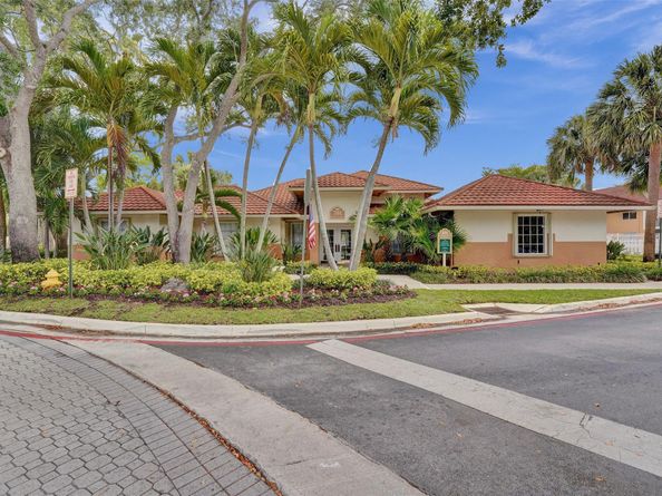 772 NW 91st Terrace 772, Plantation FL 33324