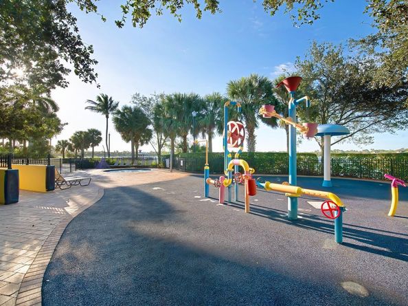 198 Evergrene Parkway, Palm Beach Gardens FL 33410