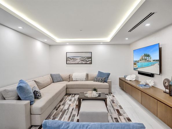 701 N Fort Lauderdale Beach Blvd PH 1801, Fort Lauderdale FL 33304