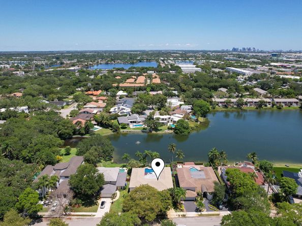 3161 N 36th St, Hollywood FL 33021