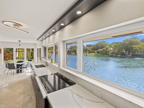 3150 N 35th St, Hollywood FL 33021