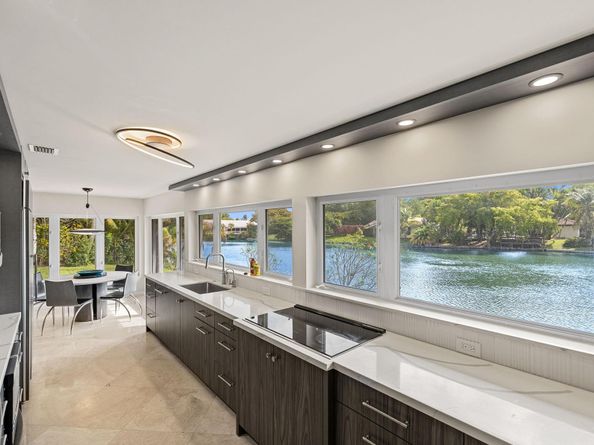 3150 N 35th St, Hollywood FL 33021